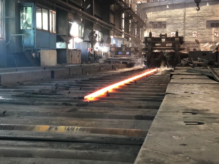 鞍山宝得成品钢